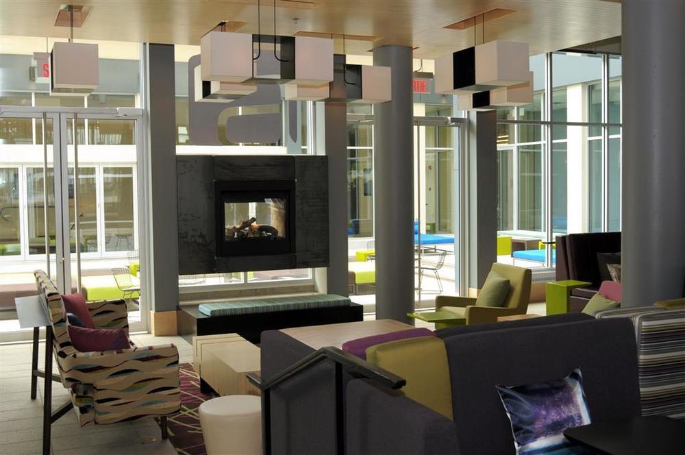 Hotel Aloft Montreal Airport Montreal